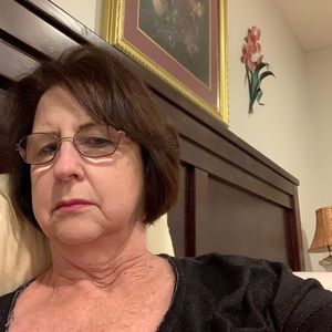 Meet your Posher, Debbie l.